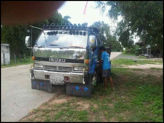 6ล้อดั้ม 195 แรง สภาพดี สวยจัง ร้อยตูดอยากขายจร้า!