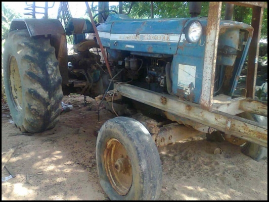 รถไถฟอร์ด สภาพดี สวยมาก