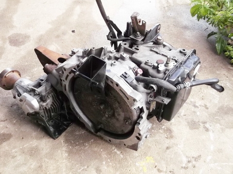 เกียร์ ออโต้ ฟอร์ด เอสเคป 2.3 4X4