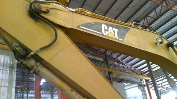 Catterpillar 320C เดิม ๆ ทุกอย่างโอเค อ่อนที่เฟรมนิดหน่อยนอกนั้นได้หมด