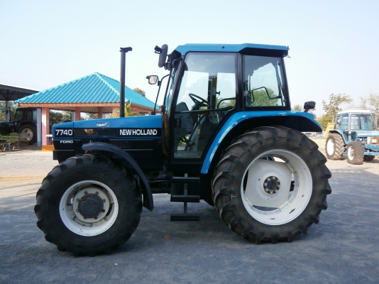ขายรถไถฟอร์ด 7740 NEWHOLLAND เก่านอกจากยุโรป