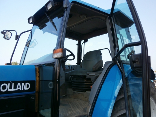 ขายรถไถฟอร์ด 7740 NEWHOLLAND เก่านอกจากยุโรป