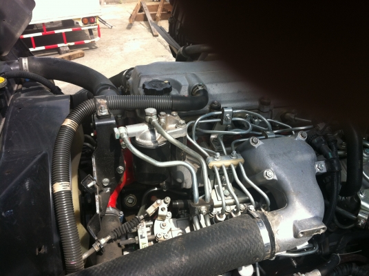 HINO MEGA ปี 2550 175 แรง ยาว 5.50 เมตร กะบะปีเนียมกุสแตนเลส ยางเรนเดียนเต็ม สภาพพร้อมใช้งาน