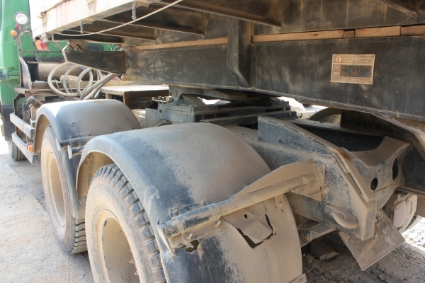 หัวลาก10ล้อhino fn288 พร้อมหางโลเบส หางดั้ม7.5ม 3อย่าง1330000 หัวลาก10ล้อhino fn288 พร้อมหางโลเบส หางดั้ม7.5ม 3อย่าง1330000