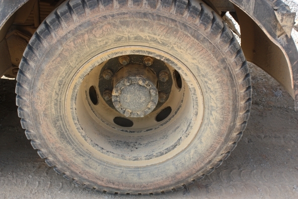 หัวลาก10ล้อhino fn288 พร้อมหางโลเบส หางดั้ม7.5ม 3อย่าง1330000 หัวลาก10ล้อhino fn288 พร้อมหางโลเบส หางดั้ม7.5ม 3อย่าง1330000