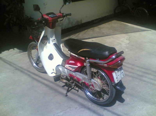 ขายฮอนด้าดรีมคุรุสภา(แดง) เล่มทะเบียนเต็มพร้อมชุดโอนขาย 11500 บาท