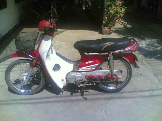 ขายฮอนด้าดรีมคุรุสภา(แดง) เล่มทะเบียนเต็มพร้อมชุดโอนขาย 11500 บาท