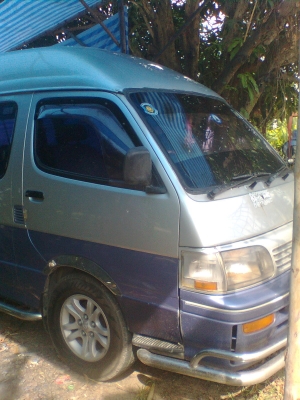 ขายรถตููู้ TOYOTA หัวจรวด หลังคาสูง 2800cc.ปี 2000