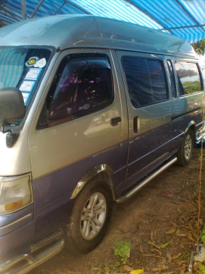 ขายรถตููู้ TOYOTA หัวจรวด หลังคาสูง 2800cc.ปี 2000