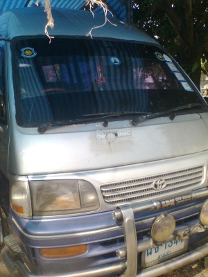 ขายรถตููู้ TOYOTA หัวจรวด หลังคาสูง 2800cc.ปี 2000