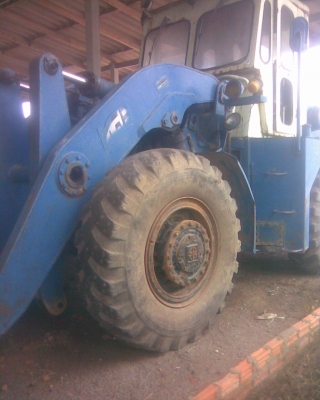 รถตัก Kawasaki  KlD - 6   สนใจติดต่อ 081-6079515