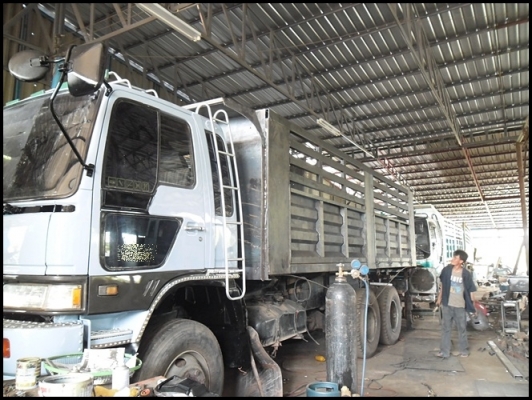 สิบล้อ 3M สภาพสวยๆ หัวเก็บสีใหม่ กระบะดั้มต่อใหม่