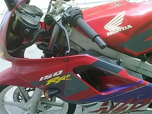 NSR150RRพรบ ภาษี หมด 20 พ.ย.2556รถชื่อผมเองครับ เครื่องดี วาวล์ดี ราคา 10500บาท