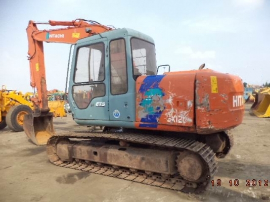 ขายรถขุดเก่านอก HITACHI EX120-3 เช็คสภาพแล้ว พร้อมใช้งาน