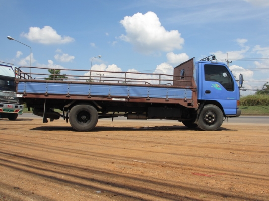 NPR71 130แรงTurbo ยาว5เมตร รถห้าง มือ1 ปี03 NPR71 130แรงTurbo ยาว5เมตร รถห้าง มือ1 ปี03