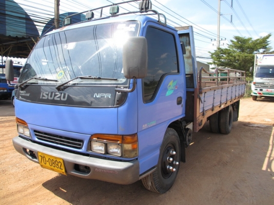 NPR71 130แรงTurbo ยาว5เมตร รถห้าง มือ1 ปี03 NPR71 130แรงTurbo ยาว5เมตร รถห้าง มือ1 ปี03