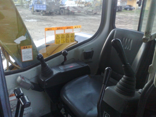 ขายรถขุดเก่านอก MITZUBISHI MM57 ขายรถขุดเก่านอก MITZUBISHI MM57