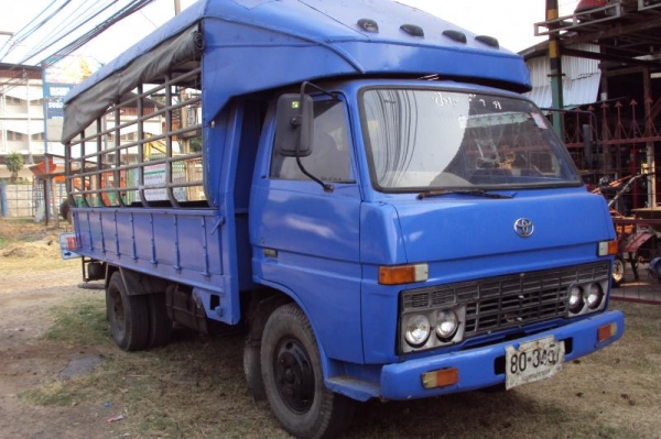 ขาย 6 ล้อ TOYOTA เปลี่ยนเครื่องเป็น Isuzu 110 Tel. 088-4501277