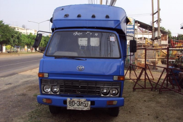 ขาย 6 ล้อ TOYOTA เปลี่ยนเครื่องเป็น Isuzu 110 Tel. 088-4501277