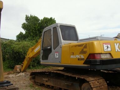 ขาย โกเบ SK200-3 / ไฟฟ้าครบ / เอกสารเล่มทะเบียน ( มี 2 คัน ) ขาย โกเบ SK200-3 / ไฟฟ้าครบ / เอกสารเล่มทะเบียน ( มี 2 คัน )