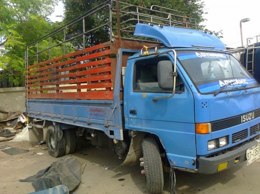 ขาย อีซุ 6 ล้อ 115 แรง ( รถประกอบ )