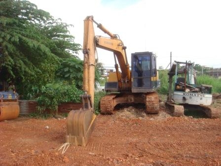 ให้ เช่า แบคโฮ ชลบุรี www.facebook.com/jm.rental.3