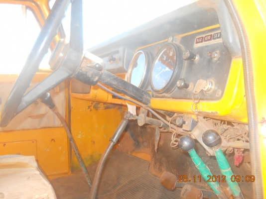 ขายรถดั้มหัวยาว NISSAN UG สภาพเดิมๆ ดั้มสวย คัสซีสวย เครื่องแห้ง เฟืองท้ายเพลาข้างไม่มีปัญหา