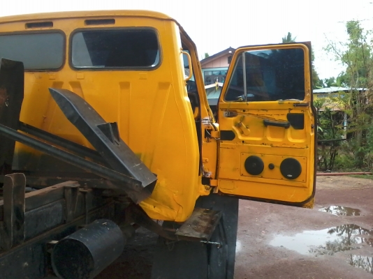 ขายรถดั้มหัวยาว NISSAN UG สภาพเดิมๆ ดั้มสวย คัสซีสวย เครื่องแห้ง เฟืองท้ายเพลาข้างไม่มีปัญหา