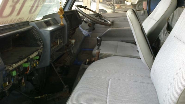 Isuzu NKR55E-7102861 บรรทุกของเหลว 88 แรง 4 สูบ ปี 37 วิ่งได้เลย