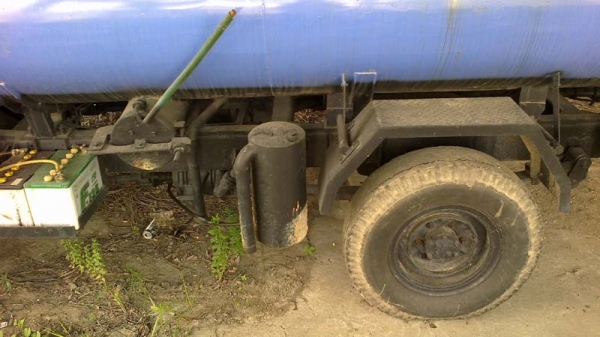 Isuzu NKR55E-7102861 บรรทุกของเหลว 88 แรง 4 สูบ ปี 37 วิ่งได้เลย