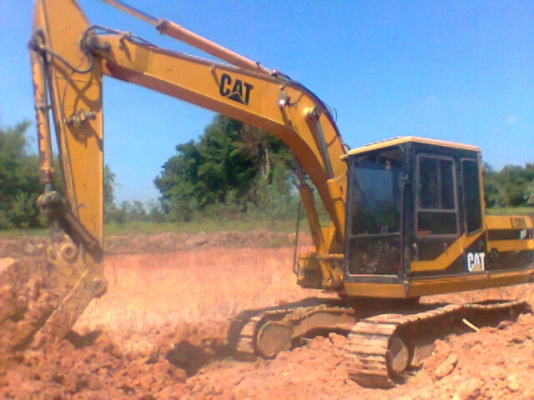 ขาย cat e110b เครื่องฟิตใหม่  บุ้งกี๋ใหม่ ช่วงล่าง90\% เจ้าของขายเอง