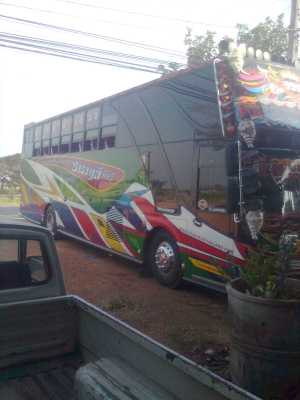 ขายรถบัส12เมตรครัซซีBENZ เครื่องPE280 ท่ออ้อม ทรงสามเส้น