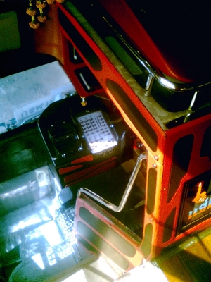 ขายรถบัส12เมตรครัซซีBENZ เครื่องPE280 ท่ออ้อม ทรงสามเส้น