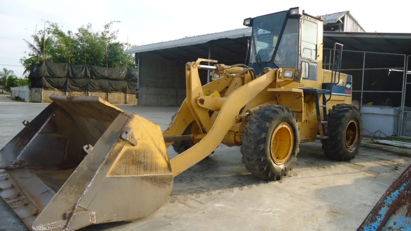 ขายรถตักwa200-1 ตู้เก๋ง