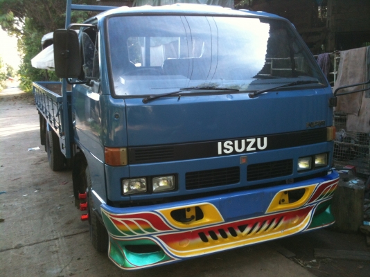 Isuzu. Npr. 115