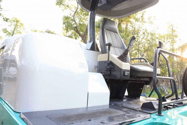 ขายแม็กโค IHI 45j  เทียบเท่า( PC45 )เก่านอกแท้ๆ สภาพดี รถพร้อมใช้งาน 086-775-7900