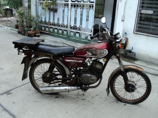 วุฒินนบุรี//ยามาฮ่าRS12กังฟูแห้งสนิดเดิมๆเครื่องกดลงคับไม่มีทะเบียนรถจอดนาน