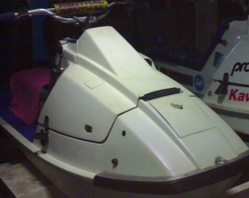 ขายเจ็ตสกีkawasaki 650 x2 กึ่งนั่งกึ่งยืน มีของแต่งหลายอย่าง เรือแรง สภาพพร้อมใช้งาน ขี่ดี เอาไว้ออกกำลังกาย
