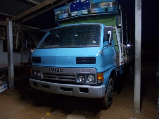 ISUZU 110 KS 22 ยกหัวได้ คันซีสวย หัวบาง เครืองดี พาวงมาลัยพาวเวอร์ รถห้างแท้ ยาว4เมตร50 ทะเบียนพร้อมโอน