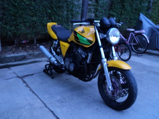 วุฒินนบุรี//ฮอนด้า CB400sfเดิมสวยเลยรถสภาพดีอยู่คับมีอินวอยแท้ๆคับ