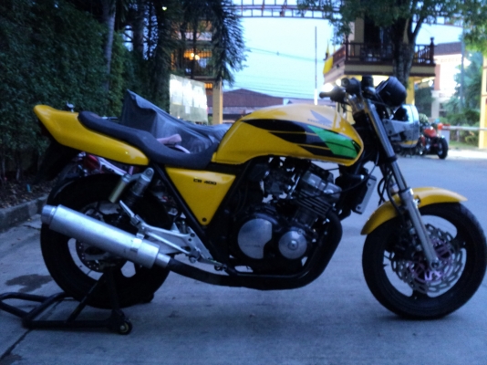 วุฒินนบุรี//ฮอนด้า CB400sfเดิมสวยเลยรถสภาพดีอยู่คับมีอินวอยแท้ๆคับ