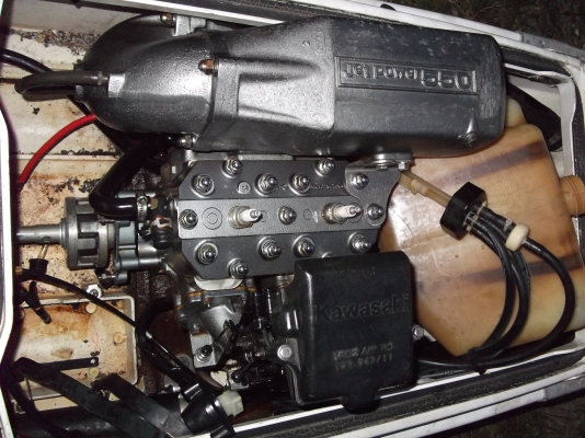 ขายเจ็ตสกีkawasaki 550cc แบบยืน สภาพสวย มีของแต่งหลายอย่าง เครื่องหลีด
