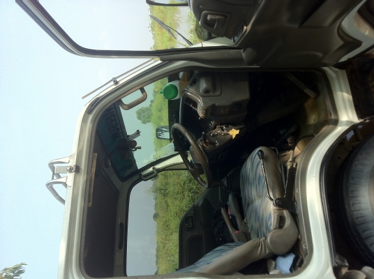 ขายรถบรรทุกสี่ล้อกลาง isuzu elf ไม่ติดเวลา กระบะดัมพ์