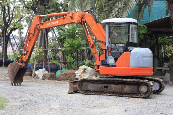 ขายแบคโฮ HITACHI  EX58MU เก่านอกแท้ๆ สภาพดี พร้อมใช้งาน 086-775-7900