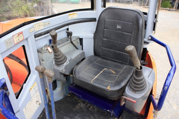 ขายแบคโฮ HITACHI  EX58MU เก่านอกแท้ๆ สภาพดี พร้อมใช้งาน 086-775-7900