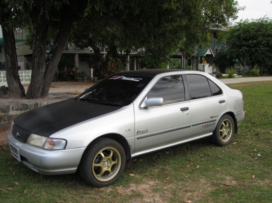 NISSAN  SANNY  1500 cc  หัวฉีด  ปี 1995/2538  โทร  0894163659