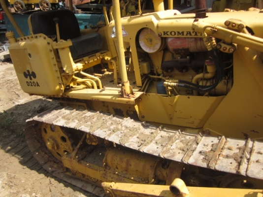 ขายถูก-รถแทรกเตอร์ (Tractor) KOMATSU D2-3 ของเก่าญี่ปุ่นแท้ ขายถูก-รถแทรกเตอร์ (Tractor) KOMATSU D2-3 ของเก่าญี่ปุ่นแท้