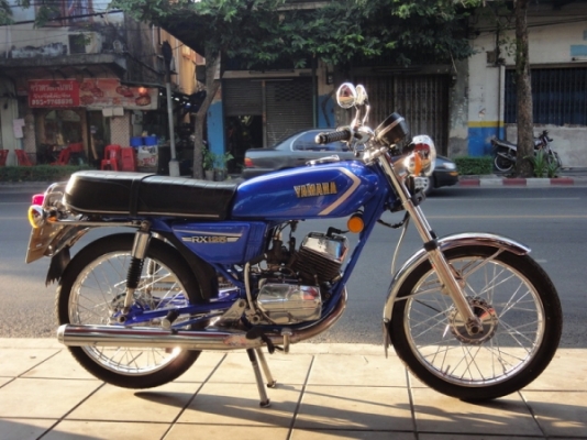yamaha RX 100 เครื่องRX 125 สีน้ำเงิน ชุบโครเมีี่ยม