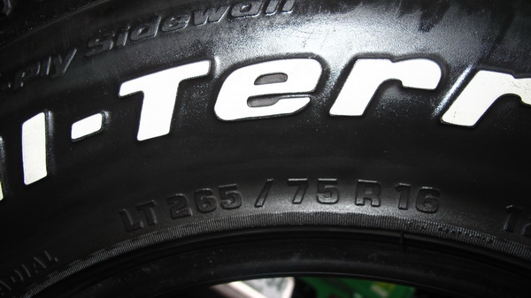 ขายยางBF Goodrich ALL-terrain T/A 265/75/r16