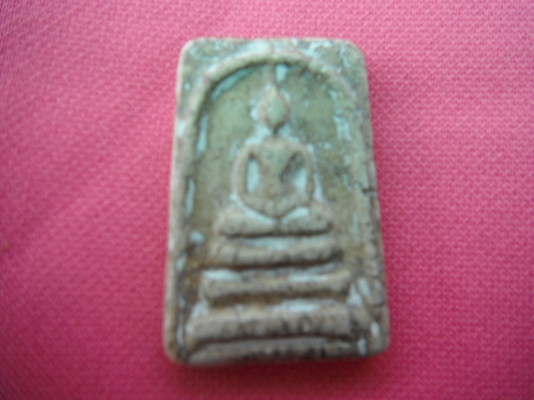 เปิดให้เช่าบูชา พระเครื่องสมเด็จวัดระฆังแท้ รุ่นต่างๆ มีให้ท่านเลือกหลายแบบ ติดต่อสอบถามที่ 084-5722869 ช่างบุญเอื่อง